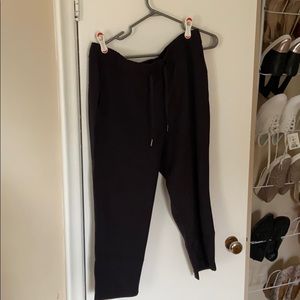 lululemon on the fly crop pants